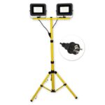 LED reflektor na stativu 2x30W