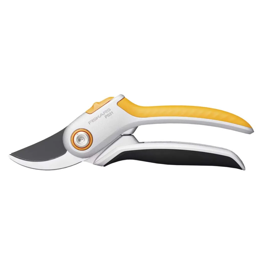 Fiskars vrtne skare Plus P531