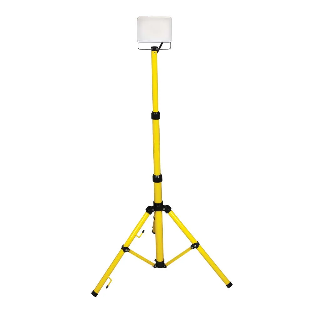 LED reflektor na stalku 30W