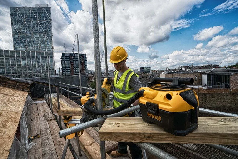Dewalt DCV584L QW mokro suhi usisavac 18V 220V 1