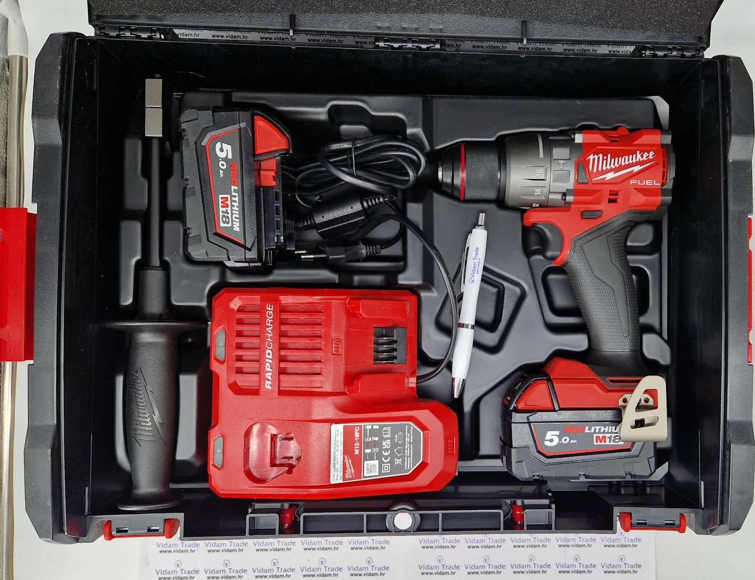 Milwaukee udarna busilica M18FPD3 502X 2×5.0Ah u koferu2
