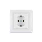 Uticnica suko podzbukna 16A porculanska jezgra