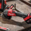 Milwaukee M18 FPP4E 555T FUEL Power Pack 4 akumulatorska alata 3 baterije PACKOUT kolica 4933492530 2